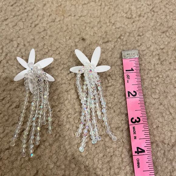 Baublebar White resin crystal flower post earrings - Picture 4 of 6